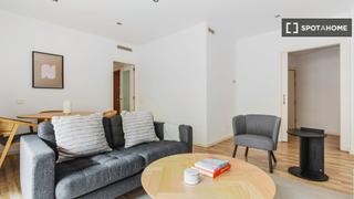 Alquiler Piso en La Nova Esquerra de l´Eixample. Apartamento de 3 dormitorios en alquiler en barcelona