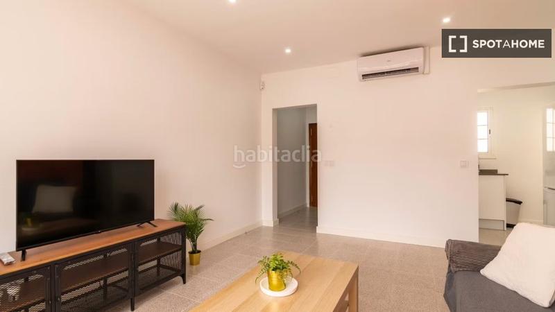 Foto a6c632e9-fea5-48c5-9c23-39fa5faccc30. Rent flat with heating in Besòs - Maresme Barcelona