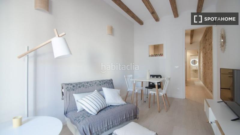 Foto 4ee99c72-8895-4979-924a-c03e360714b3. Miete etagenwohnung mit heizung in Sants Barcelona
