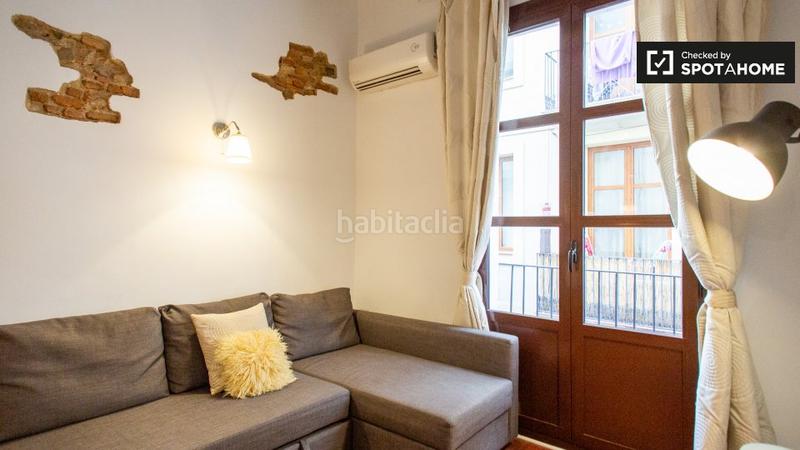 Foto 26fb41ca-d66d-41cb-a5c1-5afbbbb9fe35. Location appartement avec chauffage dans Raval Barcelona