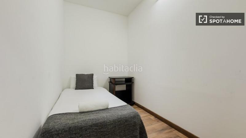 Foto 4c38002e-3d5b-49d0-a0ab-262dd7fa15ce. Affitto appartamento con riscaldamento in Raval Barcelona