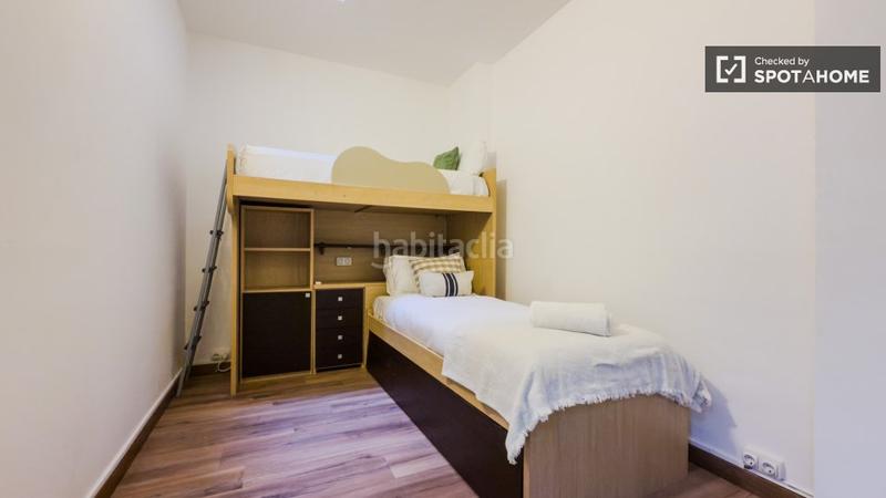 Foto 692e504e-5f5f-40a1-87c0-9b84bea84a4b. Miete etagenwohnung mit heizung in Raval Barcelona