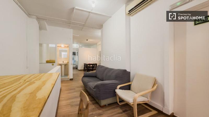 Foto ec350f73-5cf2-4747-b1fc-6049aa573bf6. Miete etagenwohnung mit heizung in Raval Barcelona