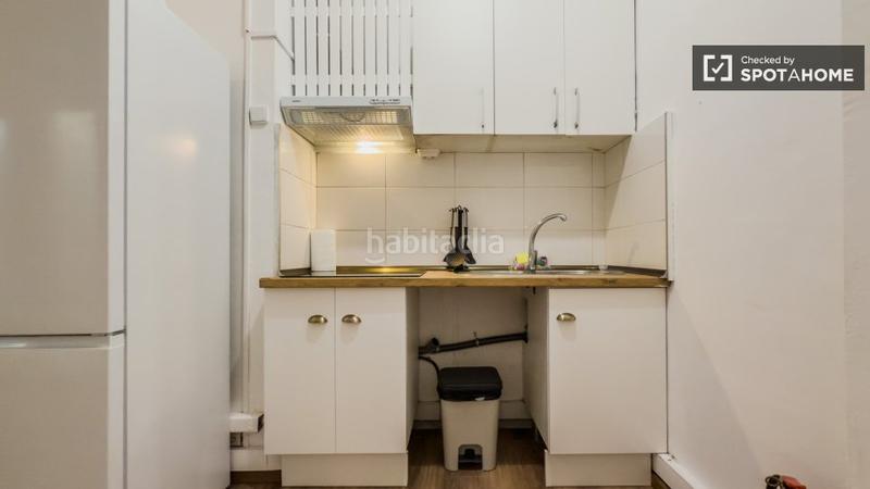 Foto f0199864-e807-4bbc-be5b-a19bb0ce8c0a. Rent flat with heating in Raval Barcelona