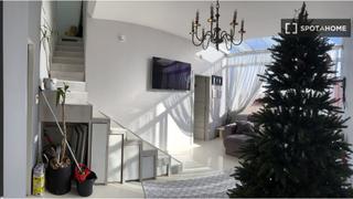 Rent Flat in Roquetes. Piso de 3 dormitorios en alquiler en les roquetes, barcelona