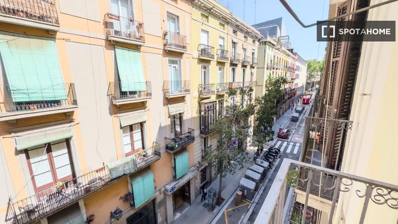 Foto 1cdeeadc-948c-4138-aac6-7f5791f18ec9. Alquiler piso apartamento de 2 dormitorios en alquiler en el Raval, en Barcelona