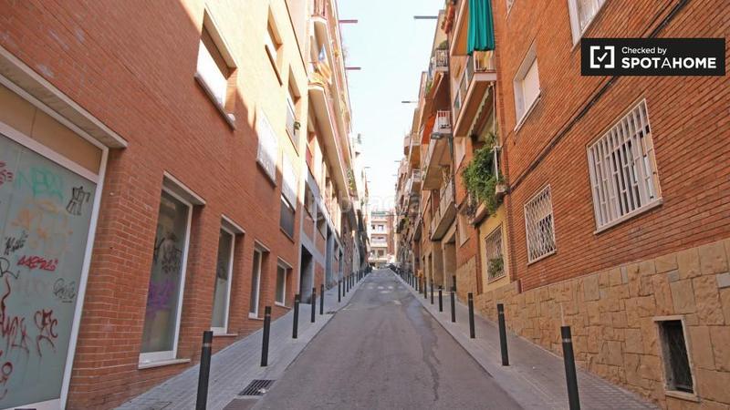 Foto 183f9706-a24e-431b-bdea-3e49055909f2. Affitto appartamento con riscaldamento in Vallcarca - Penitents Barcelona