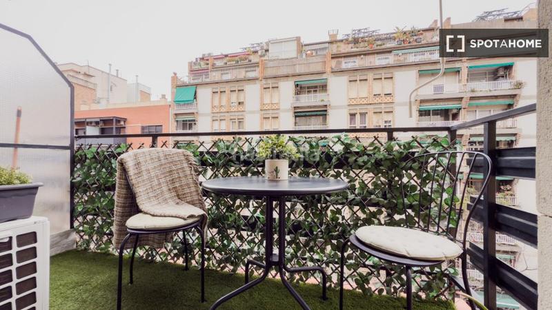 Foto 0500cfb8-c62f-479e-86d2-d75da6f62ccd. Rent flat with heating in Navas Barcelona