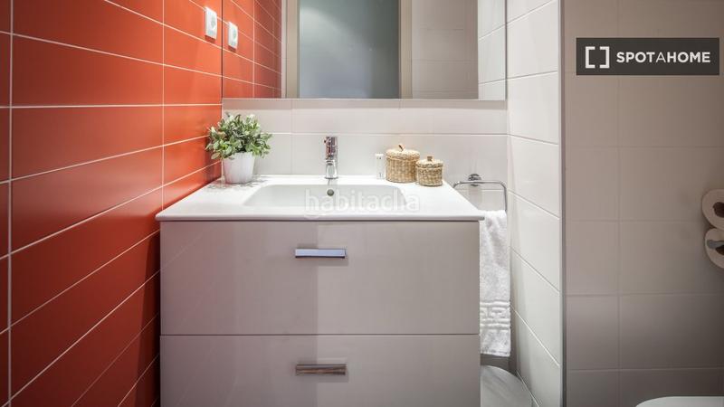 Foto d8b69b75-5607-4b2e-82f2-eece831a59d9. Affitto appartamento con riscaldamento in Raval Barcelona