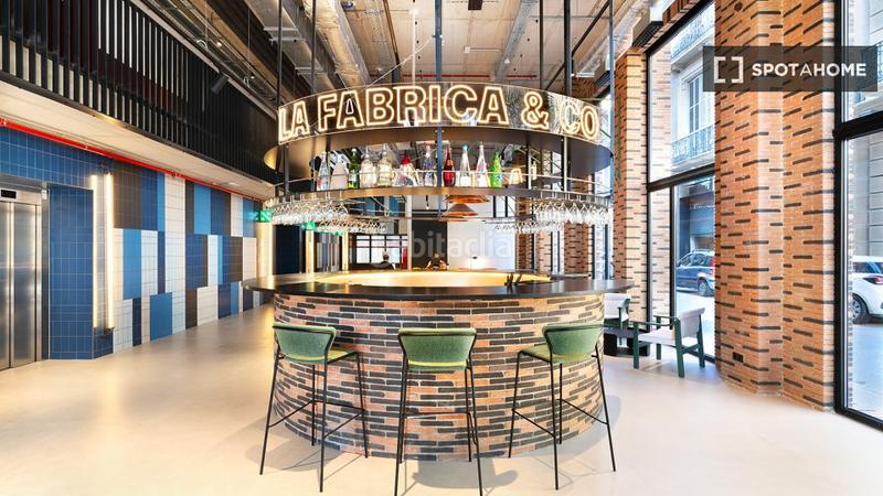 Foto fc2705d9-e58a-4f88-b5c2-9a696af50bbf. Alquiler piso estudio en alquiler en el Poblenou, en Barcelona