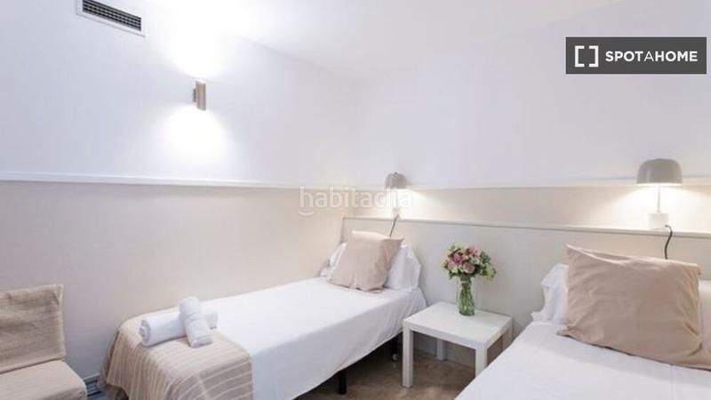 Foto fbbc760c-8c02-4267-8de4-55bf9477e49e. Location appartement avec chauffage dans Gòtic Barcelona