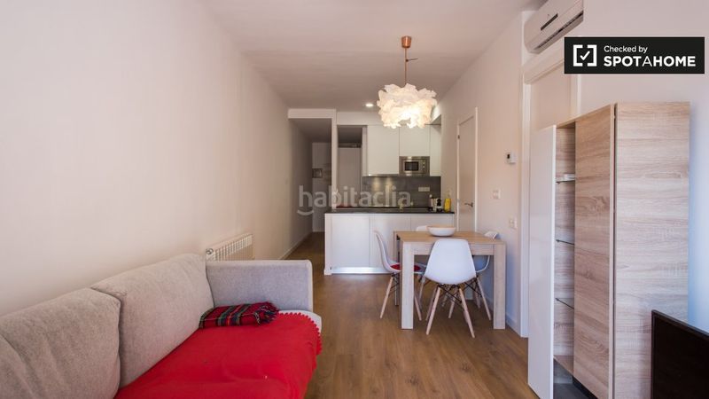 Foto df31ed5d-fb01-423a-95bf-7051ebced765. Alquiler piso se alquila apartamento de 2 habitaciones en esplugues, barcelona. en Esplugues de Llobregat