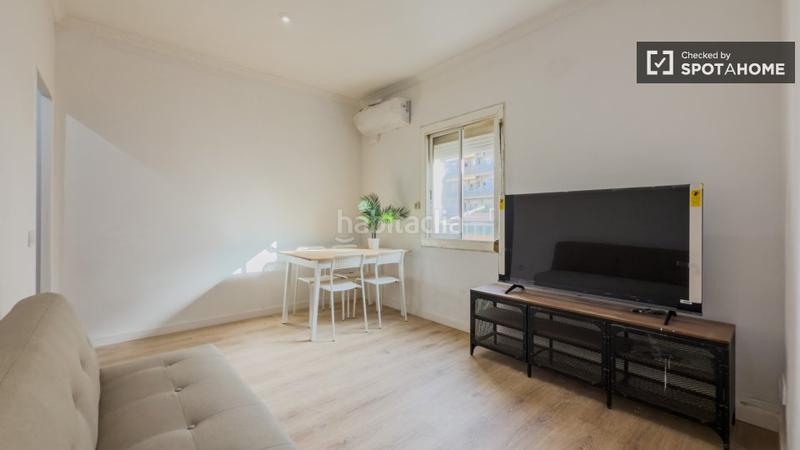 Foto 6f583cf4-bf4f-476f-af54-a097bb0bc50b. Rent flat with heating in Carmel Barcelona