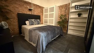 Rent Flat in Raval. Estudio en alquiler en el raval, barcelona.