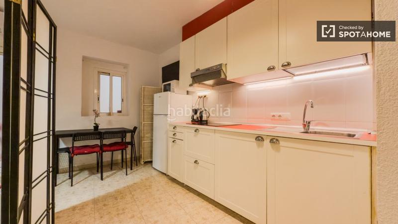 Foto bbe34972-ec72-4d2e-8adb-8f20220dc0c2. Affitto appartamento con riscaldamento in Raval Barcelona