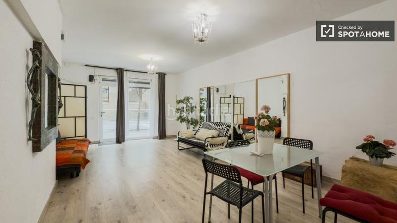 Foto 3c497bdc-624e-4c45-b41b-6b4885e53859. Rent flat with heating in Raval Barcelona