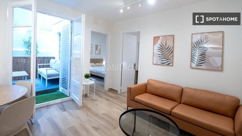 Foto 2481c0a3-5760-413c-9fd8-a4392ae7687e. Alquiler piso apartamento de 4 habitaciones en alquiler en leixample, en Barcelona