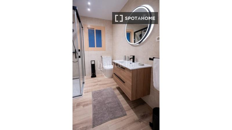Foto 38fa5f25-12d1-47f3-aa17-8b154c8b9938. Alquiler piso apartamento de 4 habitaciones en alquiler en leixample, en Barcelona