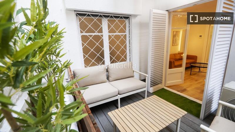 Foto aee0f6a4-eb80-4f2c-bc21-54a4ed52d8bb. Alquiler piso apartamento de 4 habitaciones en alquiler en leixample, en Barcelona