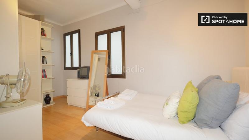 Foto ebbe2f23-85d3-4d45-8c3c-6c4abe75e4fc. Alquiler piso apartamento de 2 dormitorios en alquiler en lesquerra de leixample en Barcelona