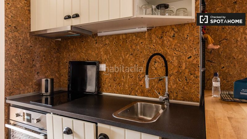 Foto ce73a9fa-f79b-463f-afd8-d4c0fce3659e. Alquiler piso apartamento de 2 dormitorios en alquiler en poblenou, en Barcelona