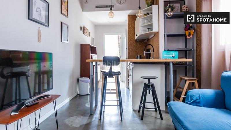 Foto 6a76f46d-4dd6-4db2-8e65-ed8b7a5e2a86. Lloguer pis amb calefacció a El Parc i la Llacuna del Poblenou Barcelona