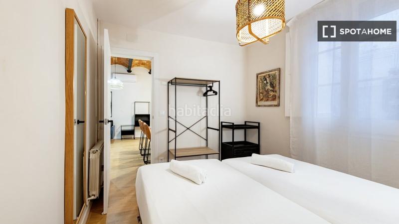 Foto cacb3655-d41e-4dae-b1bf-32deb58f8550. Rent flat with heating in Baix Guinardó Barcelona