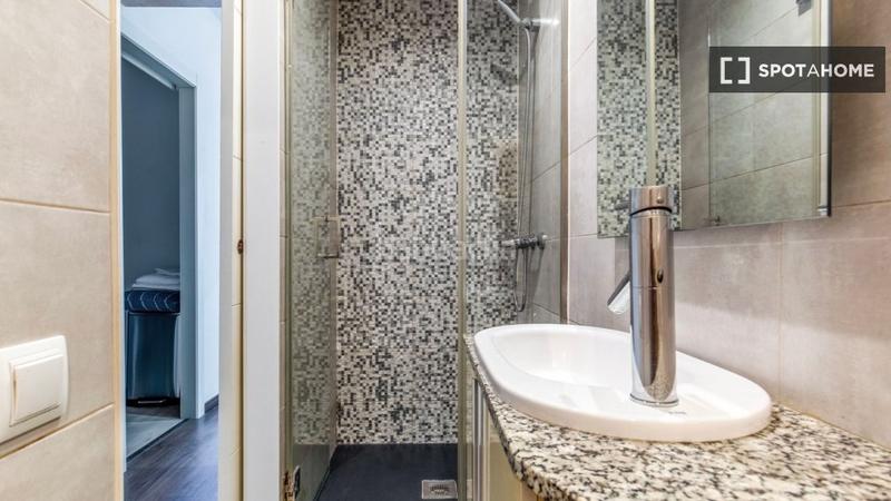 Foto 630e8306-df4a-4310-bd03-999716f7a8ff. Alquiler piso apartamento de 2 dormitorios en alquiler en leixample, en Barcelona