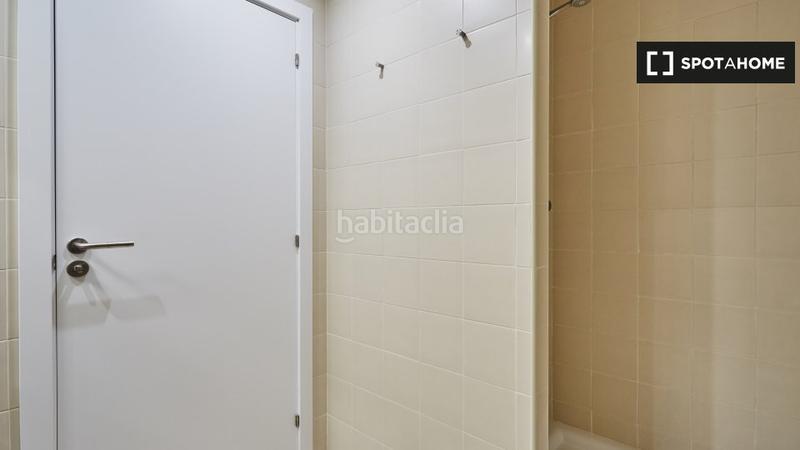 Foto 12e110b2-4464-42aa-9010-433c7550523c. Lloguer pis amb calefacció a Baix Guinardó Barcelona