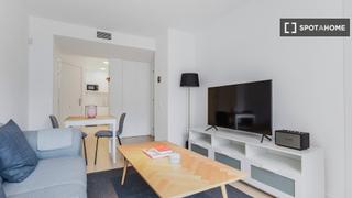 Alquiler Piso en La Nova Esquerra de l´Eixample. Apartamento de 2 dormitorios en alquiler en barcelona