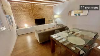 Lloguer Pis a St. Pere - Sta. Caterina - El Born. Apartamento de 3 dormitorios en alquiler en barcelona