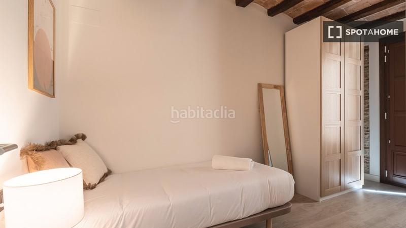 Foto ba708d9a-6fa0-4018-9d6d-af1b745d08d6. Affitto appartamento con riscaldamento in Raval Barcelona