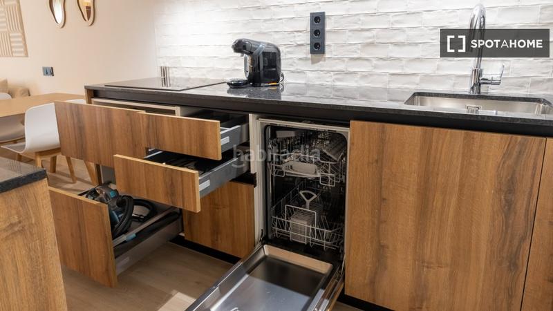 Foto 4d26a903-c59f-4ac4-9978-9354c21a133f. Rent flat with heating in Raval Barcelona