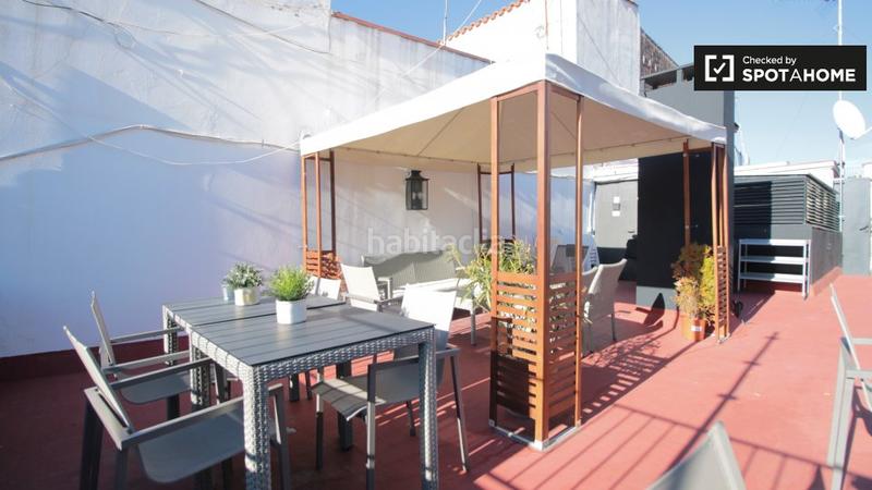 Foto b2e4e8c9-68d3-4e3d-8e7a-e9d7850e4e0b. Miete etagenwohnung mit heizung in Raval Barcelona