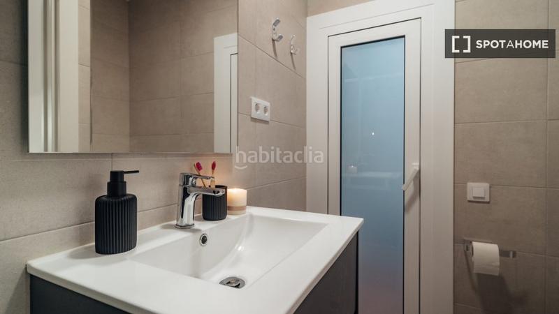 Foto f1487830-1166-47b6-b4f7-f80f93469cb9. Affitto appartamento con riscaldamento in Gòtic Barcelona