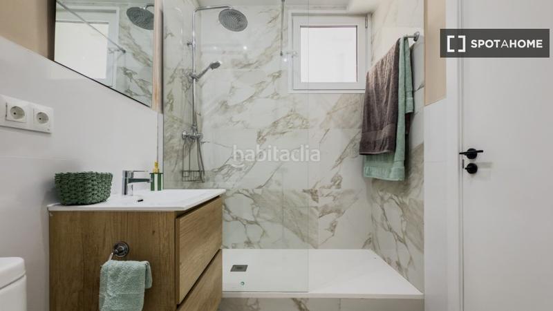 Foto 2c917cb0-3e01-43f8-b109-fb19e8471ada. Alquiler piso apartamento entero de 2 dormitorios . en Barcelona