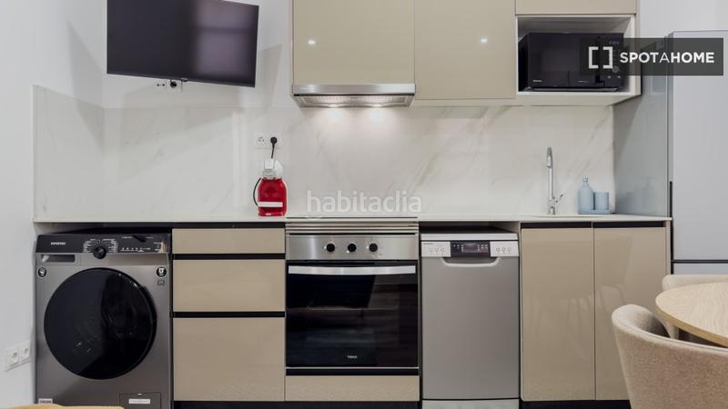 Foto 54feaac7-1c57-4f83-a521-886a51ca3e5a. Miete etagenwohnung mit heizung in Raval Barcelona