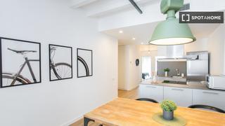 Lloguer Pis a El Poble Sec - Parc de Montjuïc. Apartamento de 3 habitaciones en alquiler en el poble sec, barce