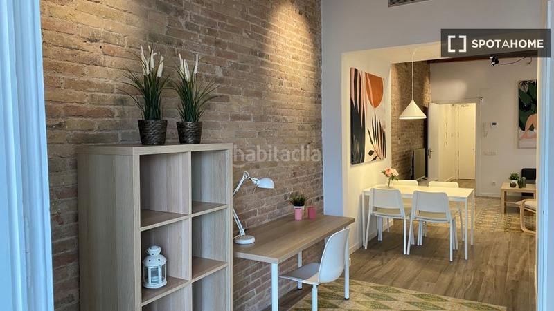 Foto 1c867d83-1882-4a27-8482-15399b337187. Lloguer pis amb calefacció a Sant Antoni Barcelona