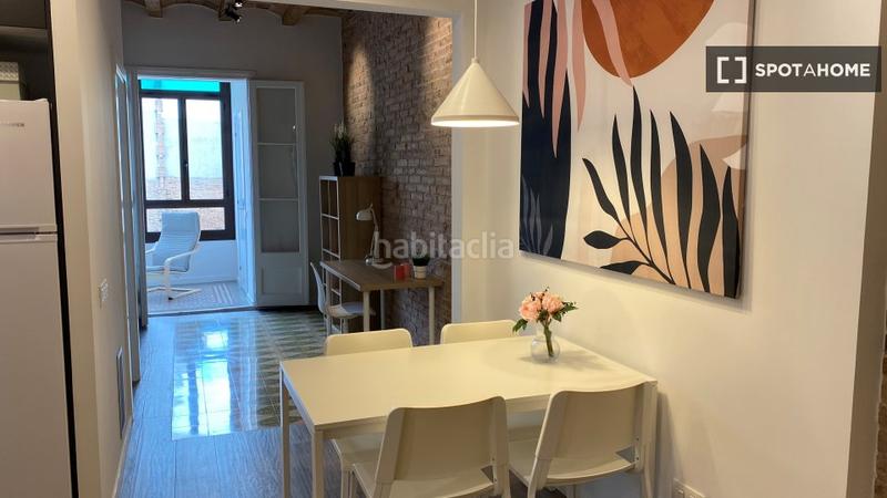 Foto d43ca209-fdcc-49b2-b56b-9412f40370c6. Rent flat with heating in Sant Antoni Barcelona