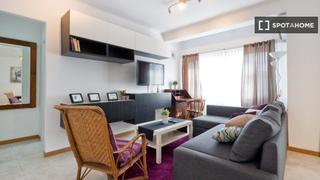 Rent Flat in Turó de la Peira. Piso de 2 habitaciones en alquiler en horta, barcelona