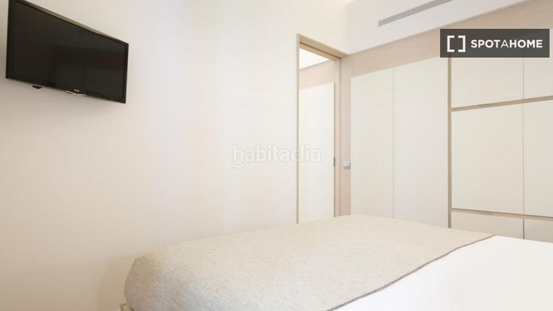 Foto e093a25a-d8b3-4396-b212-04b85582f3df. Lloguer pis amb calefacció a Gòtic Barcelona