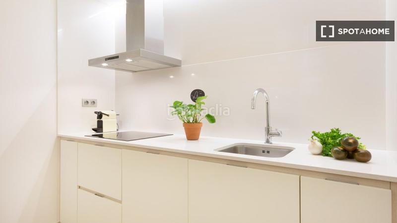 Foto a8c005bb-1fe3-4755-bc27-76d24c39ddff. Miete etagenwohnung mit heizung in Gòtic Barcelona