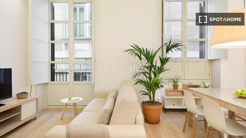 Foto d64d2b70-89fa-499e-bbc6-e41473b692a2. Miete etagenwohnung mit heizung in Gòtic Barcelona