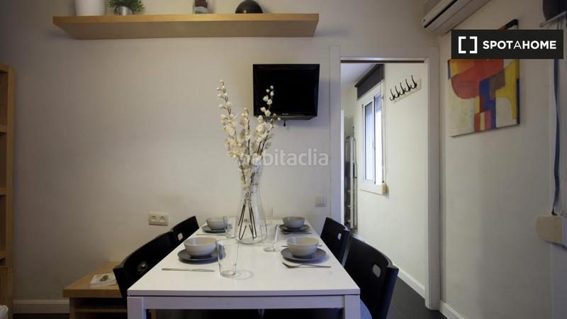 Foto ae1b1d6a-9378-49ea-89e6-e5e25db2bc2a. Alquiler piso apartamento de 2 dormitorios en alquiler en la Barceloneta en Barcelona