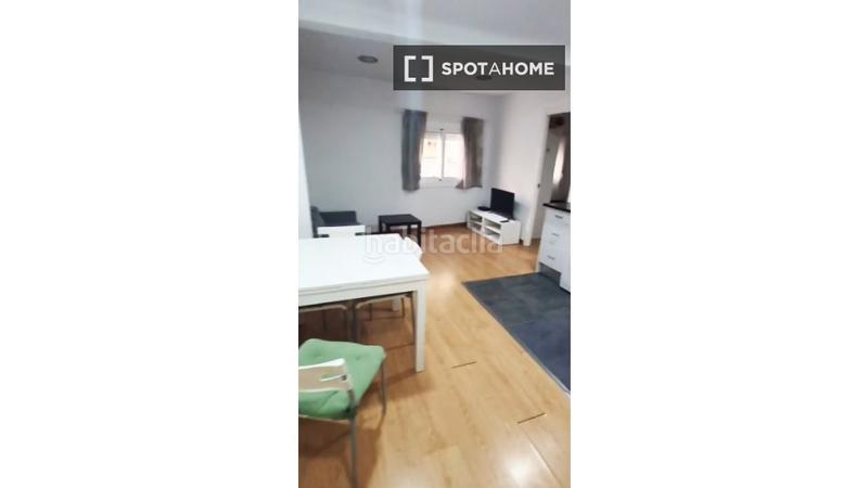 Foto 276dbcd1-67ba-4f1b-b2c7-97e3aaf6021c. Miete etagenwohnung mit heizung in Turó de la Peira Barcelona