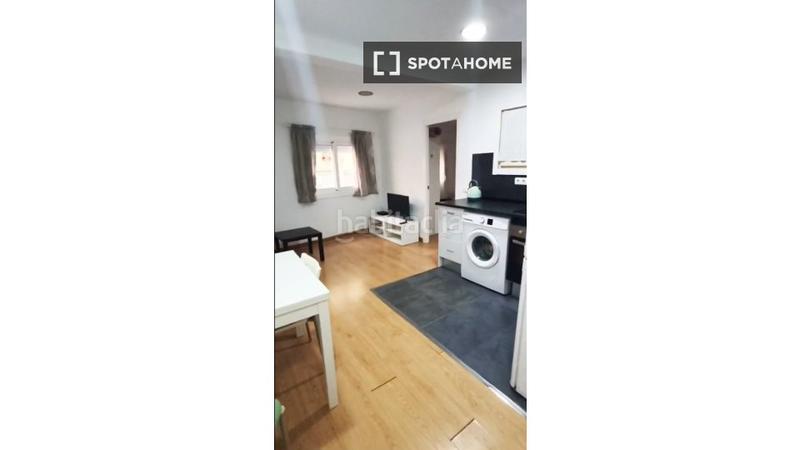 Foto 903646fd-0280-43ca-bdc1-dfbe009c98f5. Miete etagenwohnung mit heizung in Turó de la Peira Barcelona