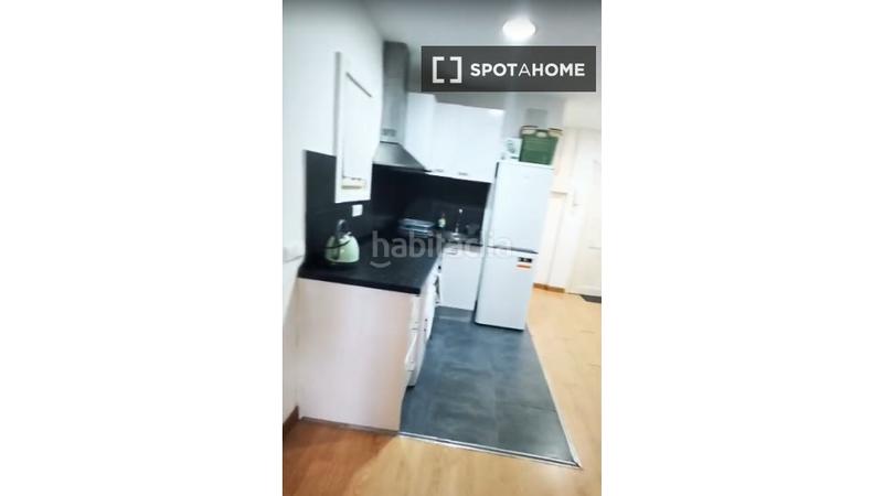 Foto 7bf31070-17ed-4737-9be0-5c6b9e4a9833. Rent flat with heating in Turó de la Peira Barcelona