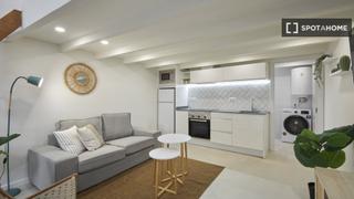 Location Appartement à Raval. Piso de 2 habitaciones en alquiler en el raval, barcelona.