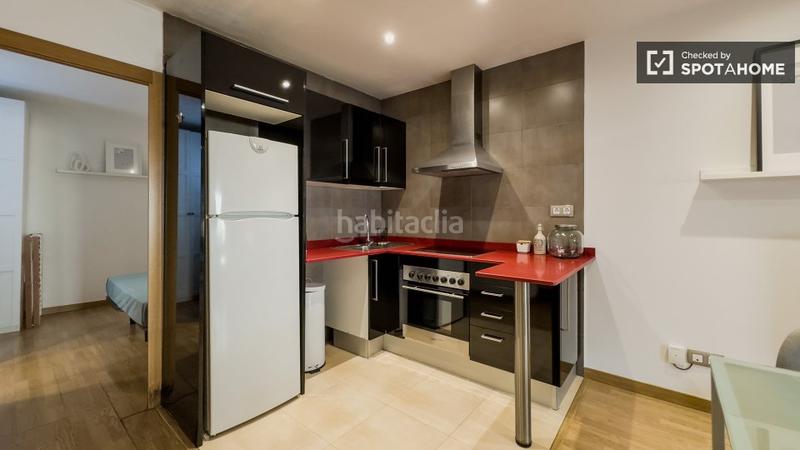 Foto 0521366f-b0c9-4134-81bf-cbc5cd75b7a8. Location appartement avec chauffage dans Raval Barcelona